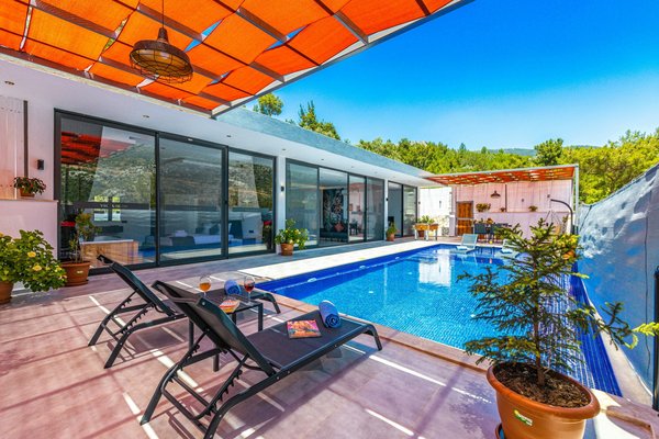 Séjour détente : votre location de vacances avec piscine luberon
